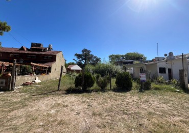 Terreno en Venta. Excelente ubicacion. Planos aprobados para 6 unidades