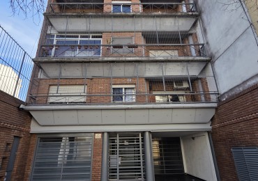 Departamento 4 amb. con dependencia y cochera en Villa Ortuzar
