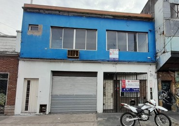 CONSULTORIO/OFICINA/PH PB AL FRENTE 2 AMB CON 2 PATIOS + DEPOSITO/COCHERAS.