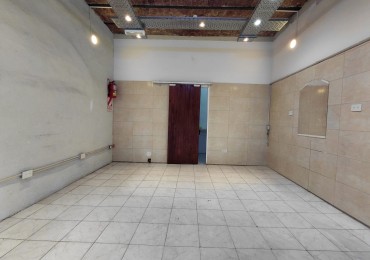 OFICINA / LOCAL COMERCIAL APTO VARIOS RUBROS. EXCELENTE UBICACION.