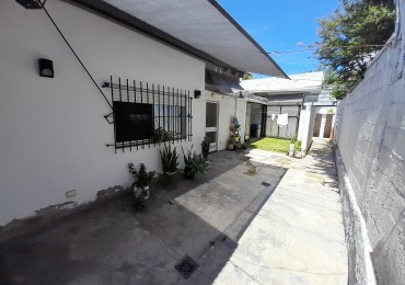 VENTA EN BLOCK. 4 UNIDADES DE 1, 2 Y 3 AMB. COCHERA, PATIO/JARDIN Y TERRAZA.
