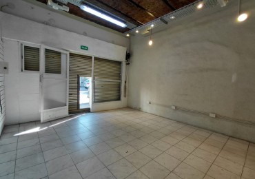 LOCAL COMERCIAL APTO VARIOS RUBROS. EXCELENTE UBICACION.